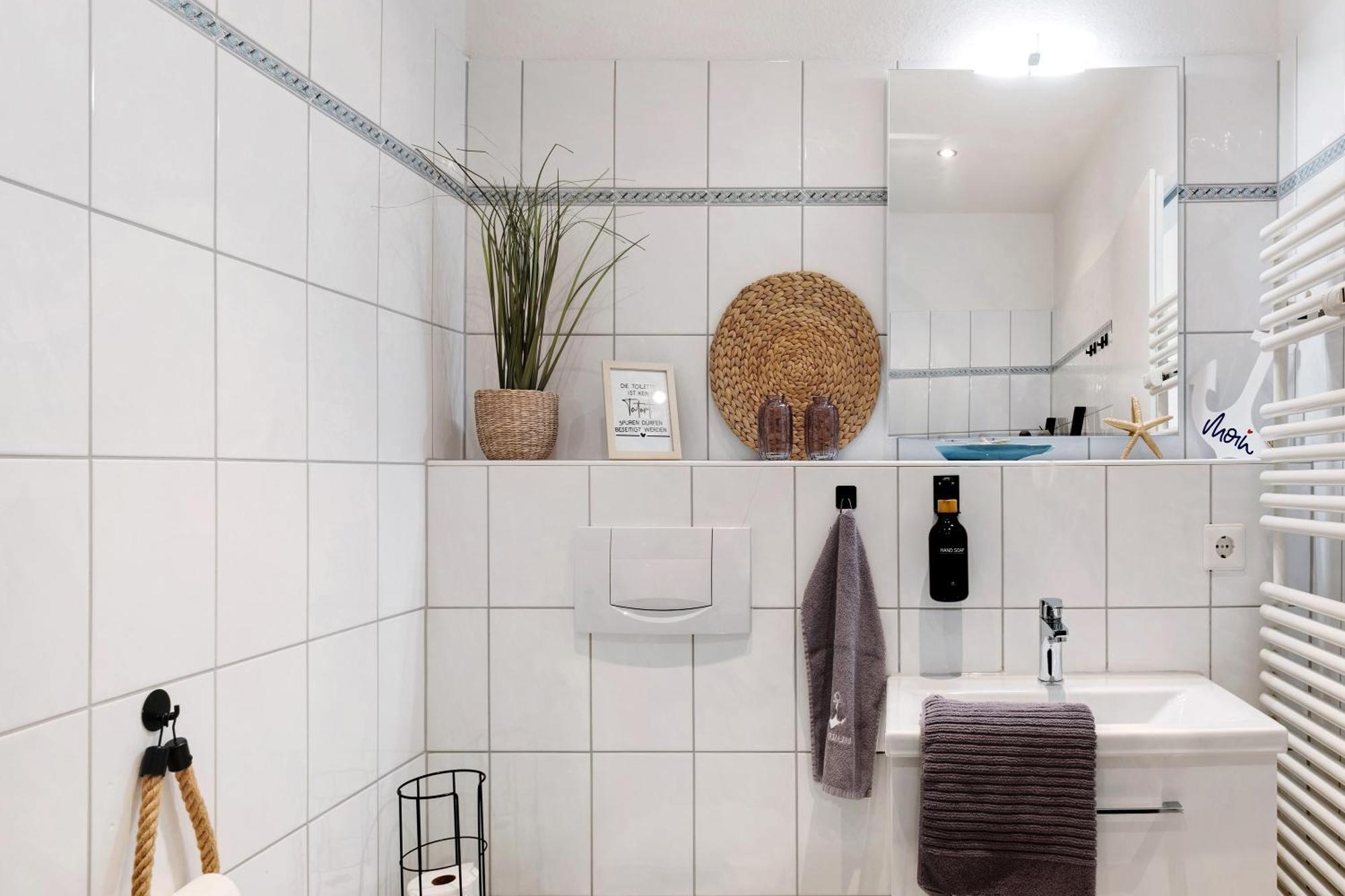 Ferienwohnung Clara เบรเมอร์ฮาเฟิน ภายนอก รูปภาพ